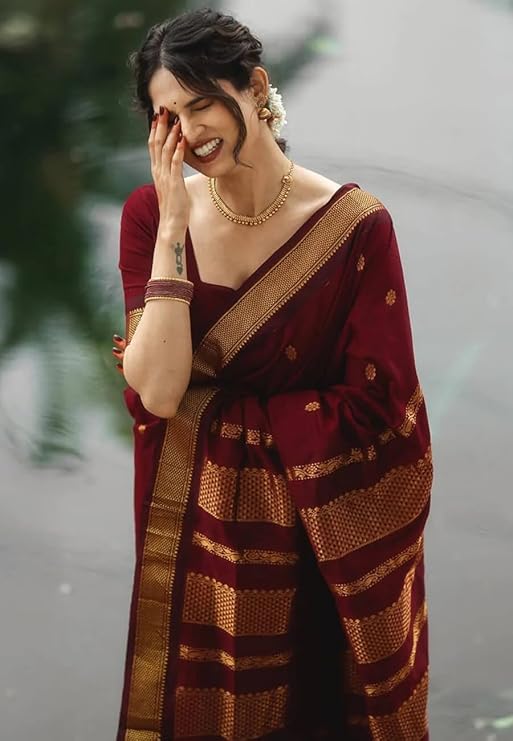 Yashika Women's Banarasi Kanjivaram Cotton Silk Saree With Unstitched Blouse Material Alternate View
